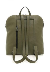 Gabs Zaino - olive