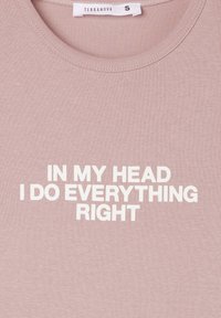 Non selezionato, rosa