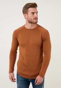 Buratti REGULAR FIT - Pulover - snuff