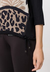 TUZZI Long sleeved top - oatmeal schwarz ultra violet