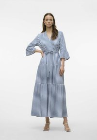 Vero Moda Maksi garuma kleita - snow white