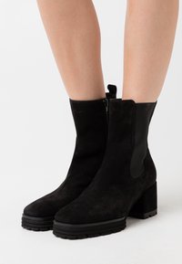 Kennel + Schmenger Botines con plataforma - black