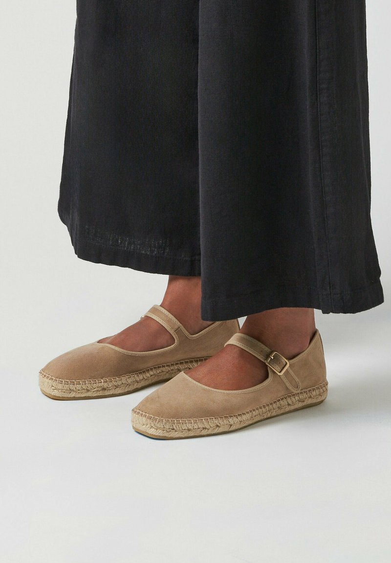 Ballerines en promo | Tous les articles chez ZalandoZalando maisonZalando maisonSwitch LanguageMon compteMon compteRetour