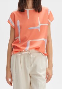 OPUS T-shirt med print - orange