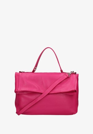Rosa Lederhandtasche mit strukturiertem Oberflächen, ausgestattet mit einem Umschlagdeckel, einem Übergriff und einem abnehmbaren Schulterriemen.