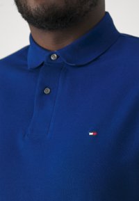 Tommy Hilfiger 1985 REGULAR - Poloshirts - anchor blue
