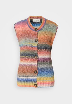 Strikket ermeløs vest med flerfargede striper i nyanser av oransje, blått og lilla, med fem brune knapper og rund hals.