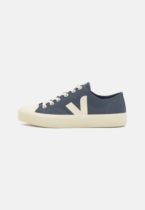 Veja, WATA II - Sneaker low - nautico/pierre