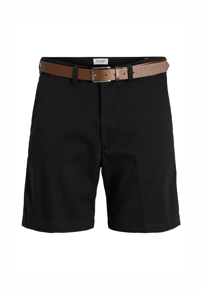 Pantaloni corti neri in cotone tessuto, dotati di una vita piatta, tasche laterali e una cintura in pelle marrone con fibbia in metallo.