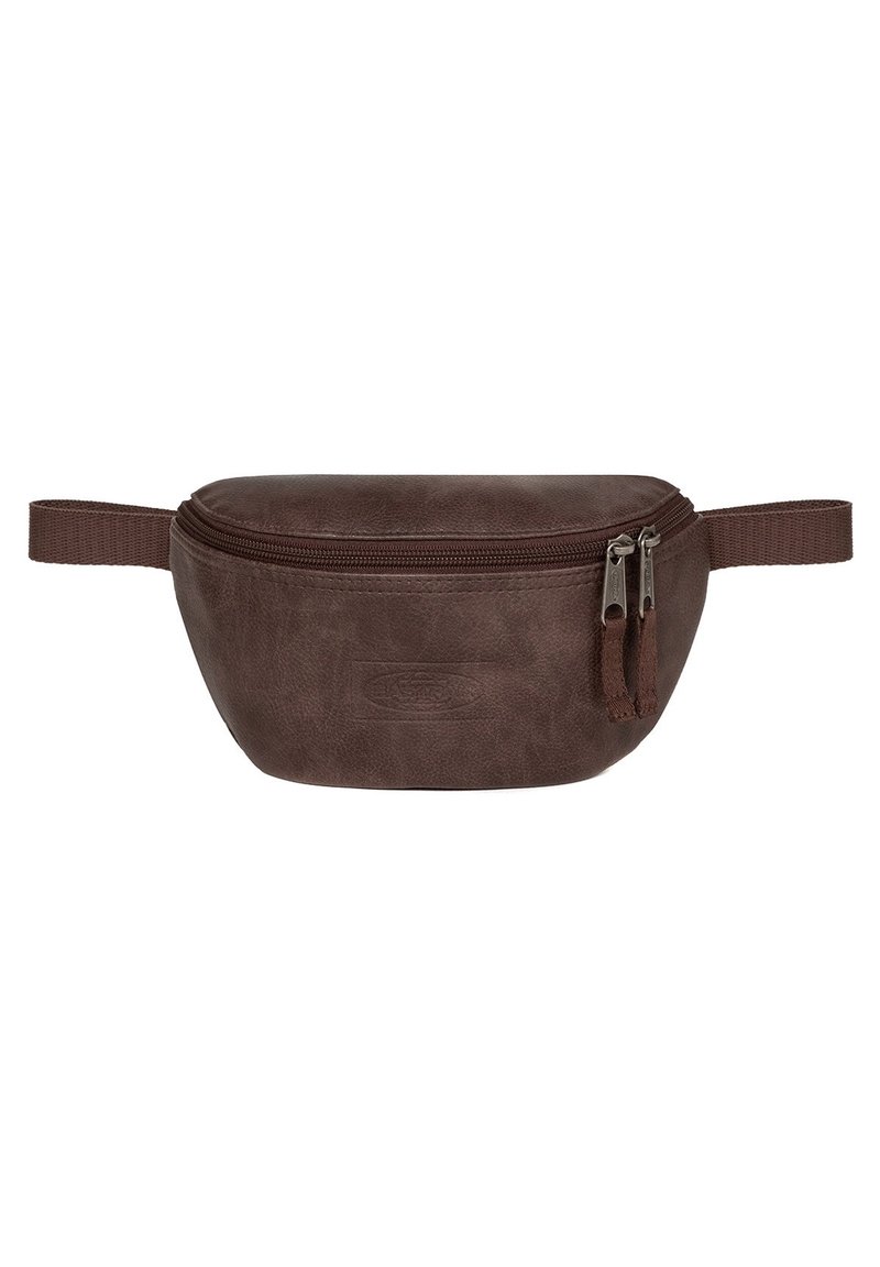 Hnědá kožená zipová taštička s zakřiveným tvarem, dvěma zipovými taháčky a textilním držadlem. Texturovaný povrch s jemně embosovaným logem značky.