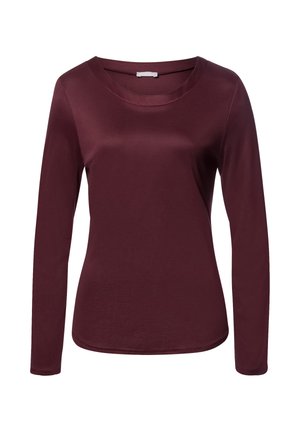 Top a maniche lunghe in bordeaux, realizzato in tessuto morbido. Presenta un collo rotondo e una vestibilità rilassata, con un orlo leggermente curvo.
