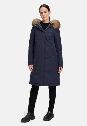 Donkerblauwe parka met een gevoerde capuchon van nepbont, rits aan de voorkant, twee zijzakken en lange mouwen, gemaakt van een glad, geïsoleerd materiaal.