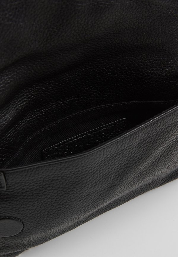 ROCK NANO STUDS - Clutch - noir2