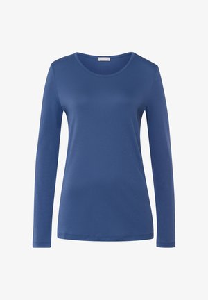 Langärmliges T-Shirt mit rundem Halsausschnitt in tiefblau. Hergestellt aus einem glatten, elastischen Stoff mit einer figurbetonten Silhouette und einfachem Saum.