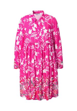 Vaaleanpunainen kukkamekko pitkillä hihoilla ja nappikauluksella. Mekossa on valkoisia kukkia ja vihreitä yksityiskohtia, se on kerätty vyötäröltä ja on polven ylle ulottuva.