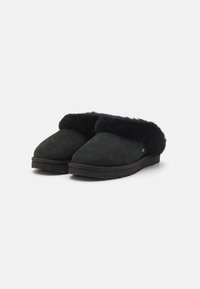 UGG Pantuflas - black
