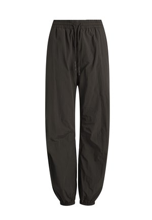 Sorte letvægts nylon joggerbukser med elastisk linning, snøre og elastiske manchetter ved anklerne.