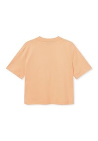Korte mouw t-shirt van zacht perzik katoen, met een ronde hals, een relaxte pasvorm, minimale stikdetails en een klein logo nabij de zoom.