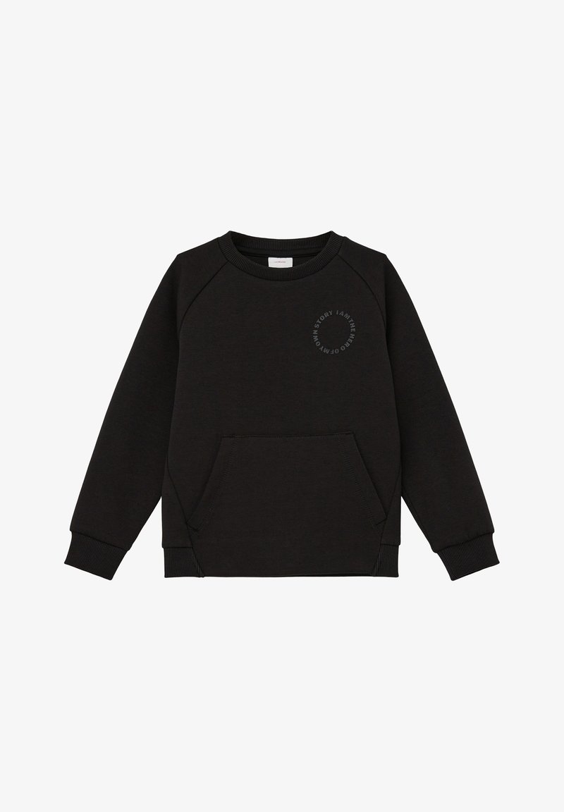 Sweat-shirt noir à manches longues avec poche kangourou à l'avant et impression de texte circulaire sur le côté gauche de la poitrine indiquant "Je suis le héros de ma propre histoire."