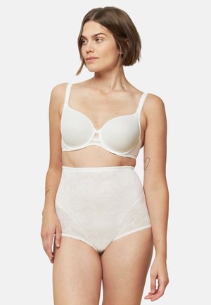 Witte beha en hooggeknipte slips van gladde stof met bloemenpatronen. De beha heeft brede banden en een decoratief middenpaneel.