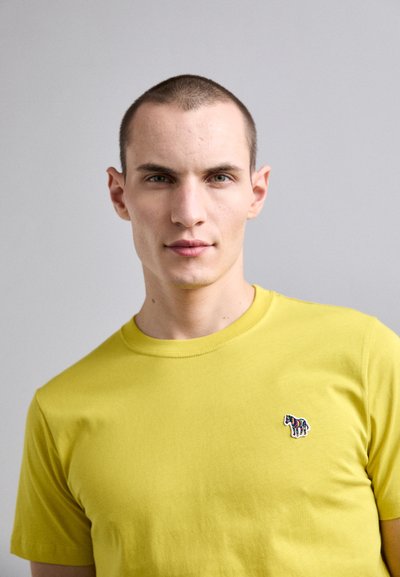 PS Paul Smith SLIM FIT żółty