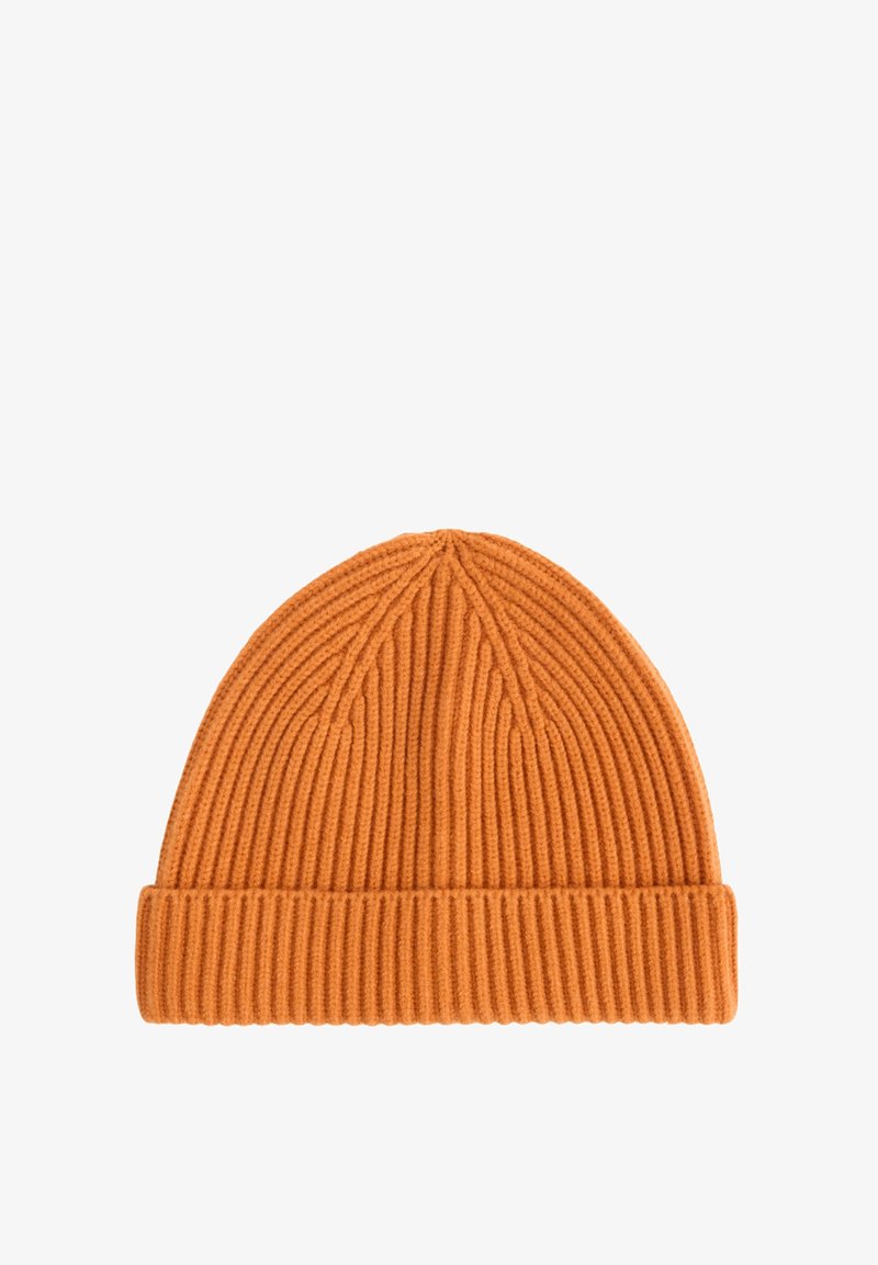 Orange Rippstrick-Mütze mit umgeschlagenem Bund, entworfen für Wärme und lässigen Stil.