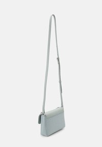 Calvin Klein RE LOCK MINI CROSSBODY BAG - Borsa a mano - pigeon