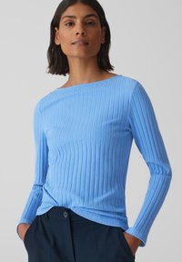 Unausgewählt, water blue