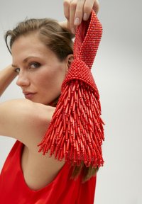 LOLA CASADEMUNT Kuvertväska - orange