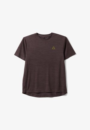 Donkerbruin sport-T-shirt met korte mouwen, ronde hals en een klein geel Altavia-logo op de linkerborst.