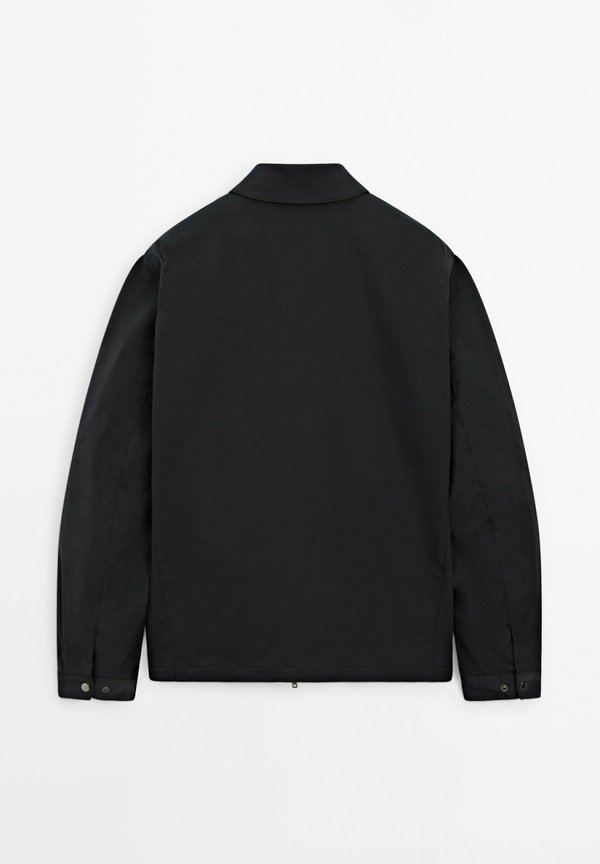 WITH POCKET DETAILS - Light jacket2