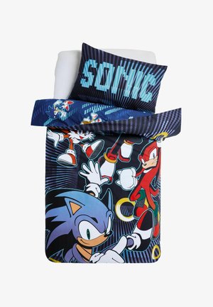 Blaues Bettwäscheset mit den Charakteren Sonic the Hedgehog, Tails und Knuckles mit dem Text "SONIC" auf dem Kissenbezug.