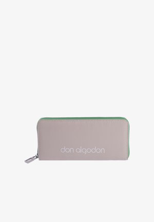 Cartera rectangular de cremallera gris claro con cremallera verde y logo "don algodon" en estilo punteado en el frente.