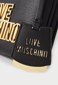 Love Moschino CUT OUT LOGO - Schoudertas - nero