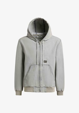 Lys grå hettejakke med glidelås, frontlommer, snor i hetten, ribbestrikkede mansjetter og midjebånd, vist på hvit bakgrunn.