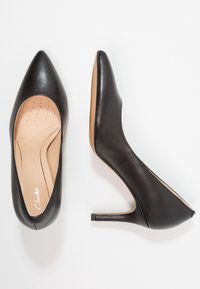 Clarks Lodičky na vysokém podpatku - black