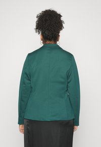 Vero Moda Curve Blazer - green