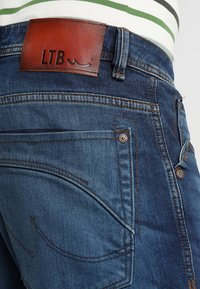 LTB RODEN - Calças de ganga de perna direita - lazaro wash