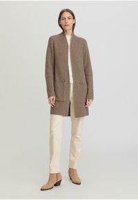 hessnatur Strickjacke - camel