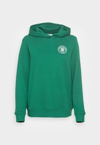 Sudadera con capucha verde hecha de una mezcla de algodón. Presenta un parche de logo en la parte delantera y puños y dobladillo de canalé. Corte clásico con una textura suave.