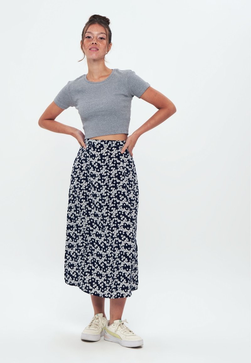 Herita PRINTED LONG SLIT - A-snit nederdel - navy blue