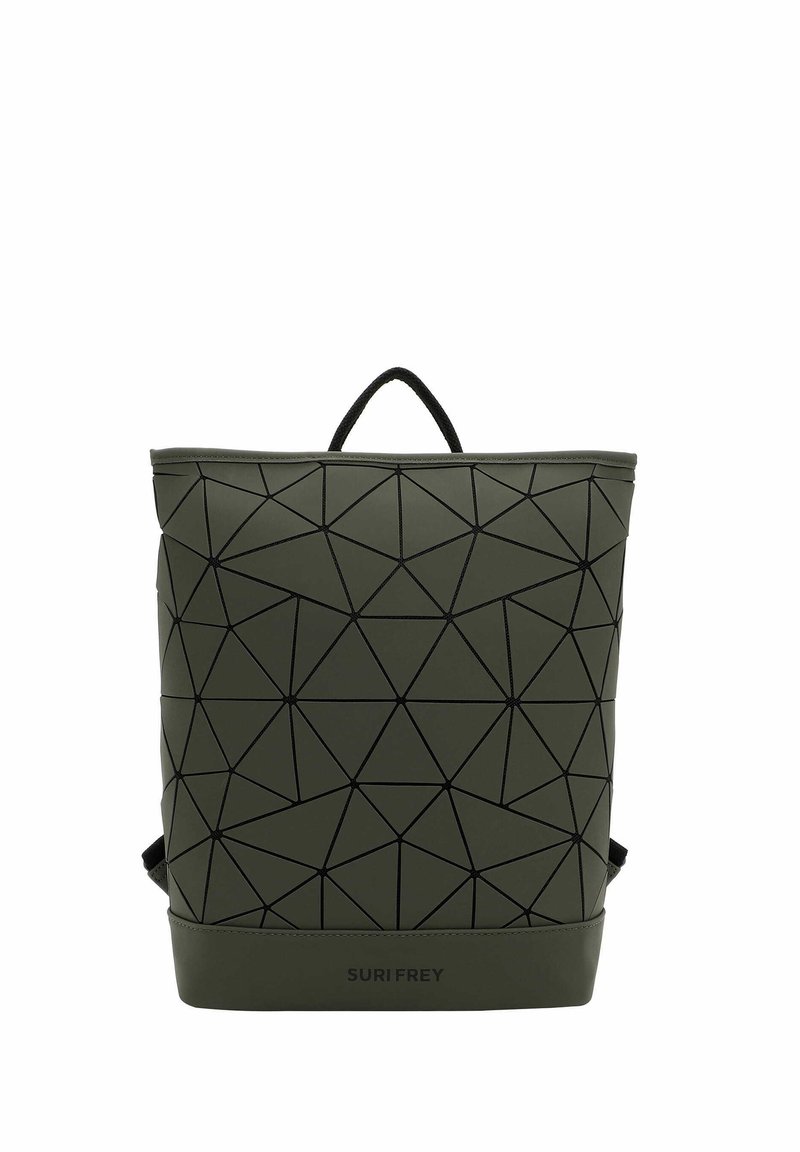 Zaino verde con motivo geometrico e dettagli neri. Realizzato in materiale testurizzato, presenta una maniglia superiore e spallacci regolabili. Logo sul fondo.