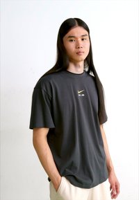 Thumbnail Image 2
