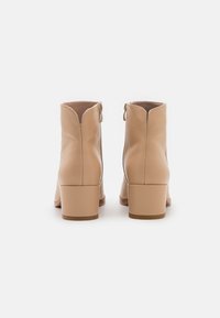Anna Field Botines bajos - beige