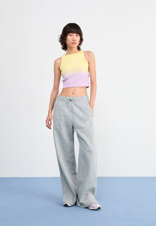 Nike Women's Phoenix Fleece High Waisted Wide Leg Sweatpants Dark Grey Heather — foto 2