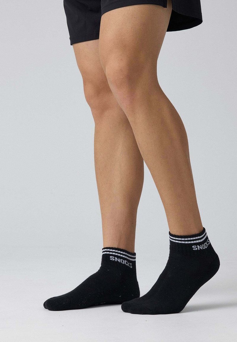 SNOCKS UNISEX czarny