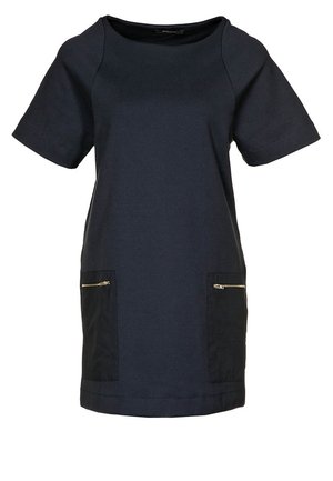 Robe bleu marine à manches courtes avec un col rond, dotée de deux poches zippées à l'avant et d'une coupe droite. Fabriquée en tissu doux au toucher lisse.