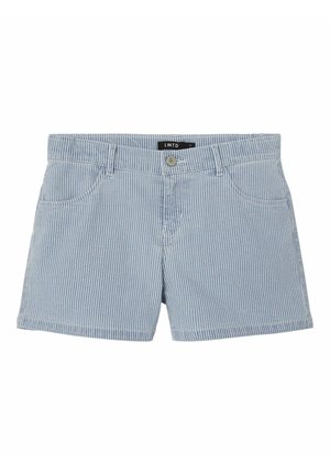 Blå og hvide stribede shorts med en tætsiddende design, der har en knaplukning og forlommer. Lavet af et letvægtsstof.