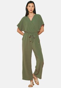 Unselected, khaki med