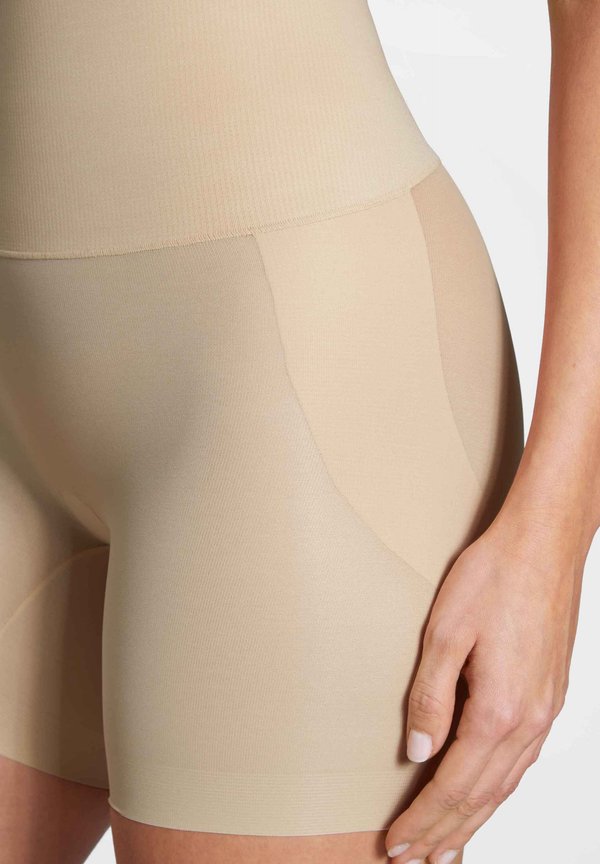 TAME YOUR TUMMYREAR LIFT - Shapewear - ix1 transparent2